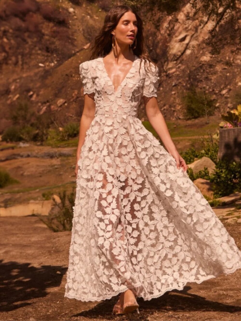 Helsi Clara White Shimmer Floral Appliqué Short Sleeve Maxi Dress Sz Medium NWT